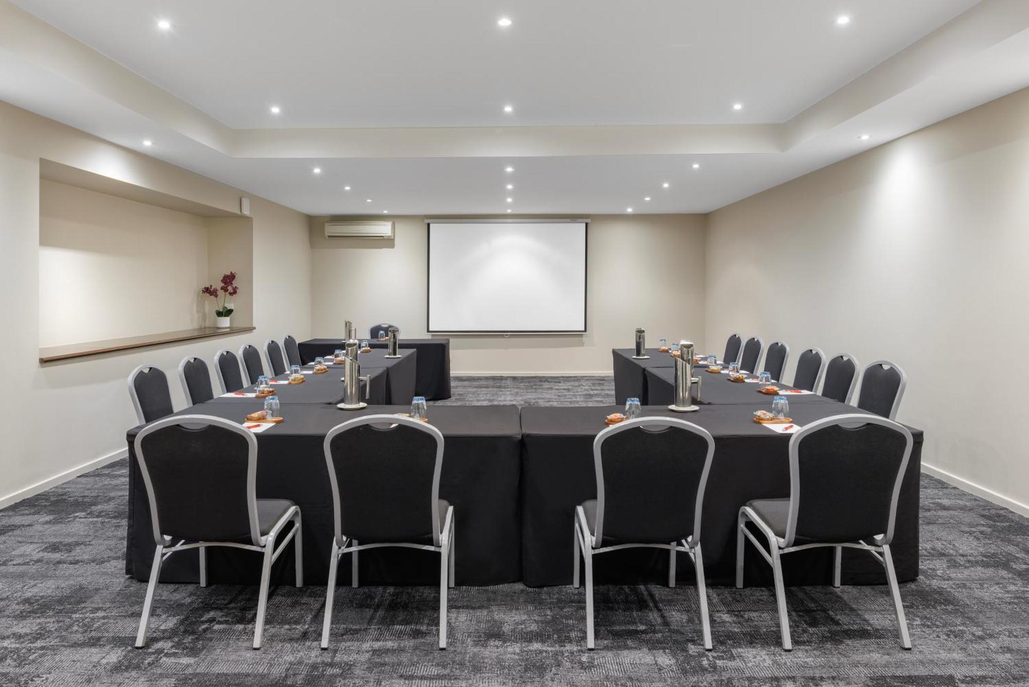 Hotel Grand Chancellor Мелбърн Екстериор снимка