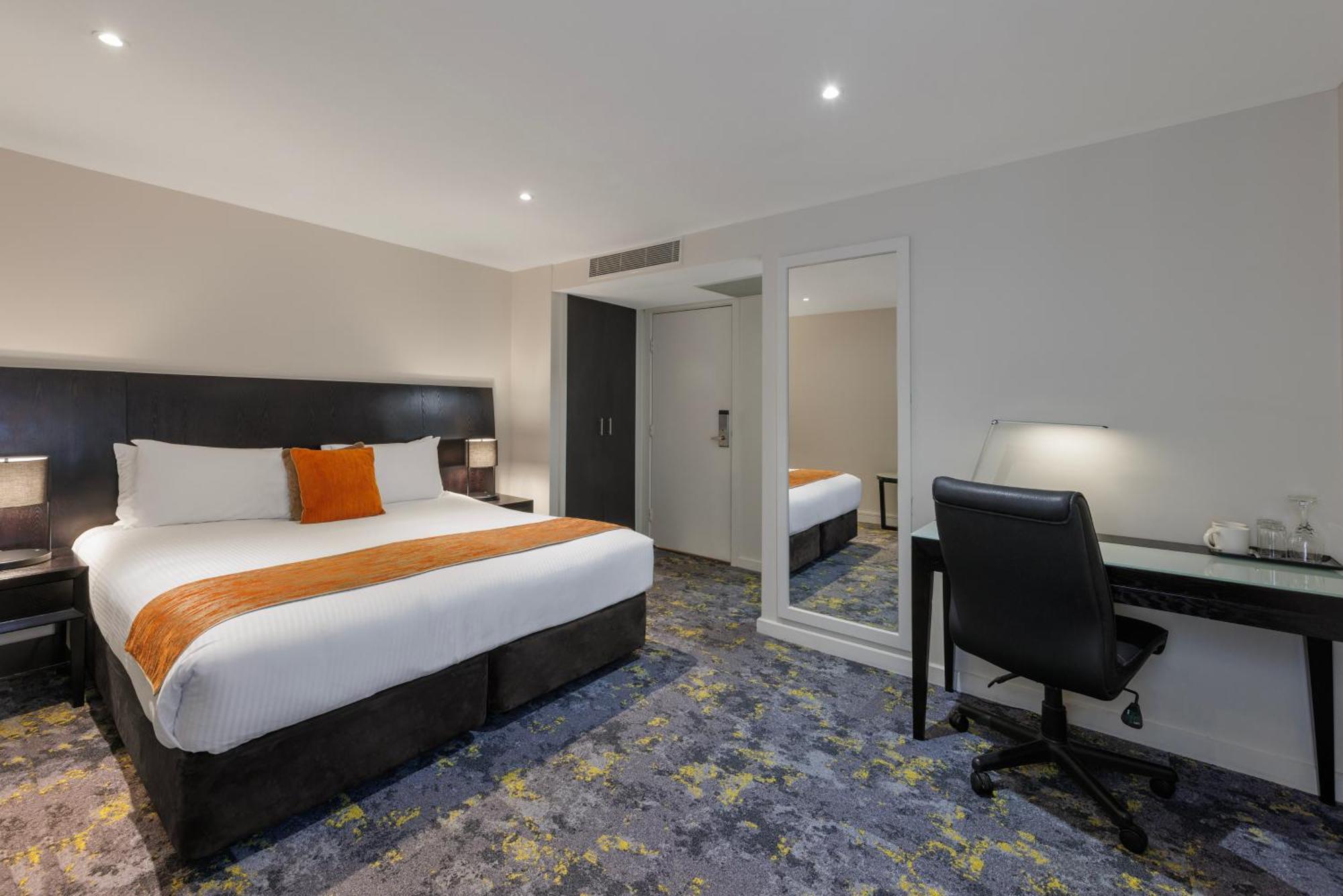 Hotel Grand Chancellor Мелбърн Екстериор снимка